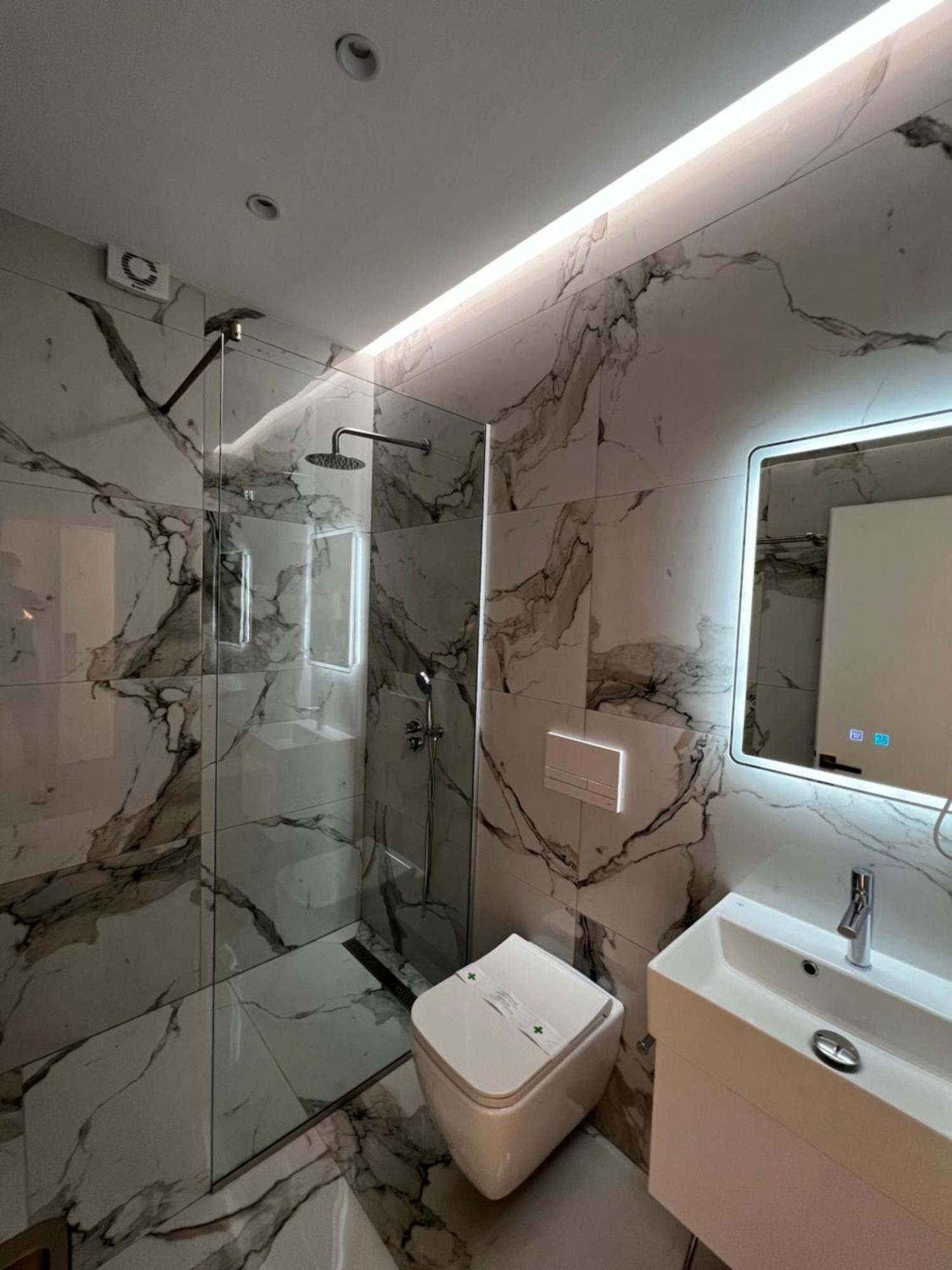 Villa Niku Berat Exteriör bild