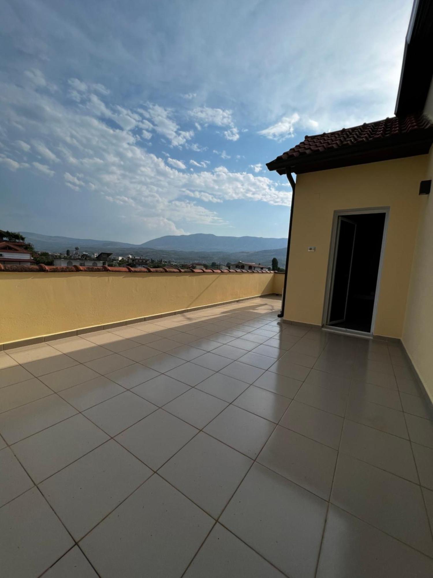 Villa Niku Berat Exteriör bild